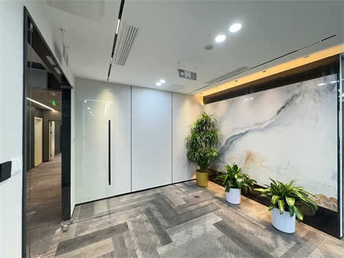 合生财富广场 325㎡办公室 2.8元/平米/天